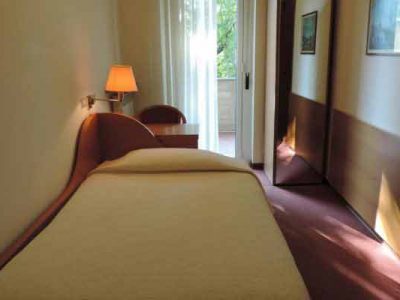 singola_eco-1-400x300 Junior Suite